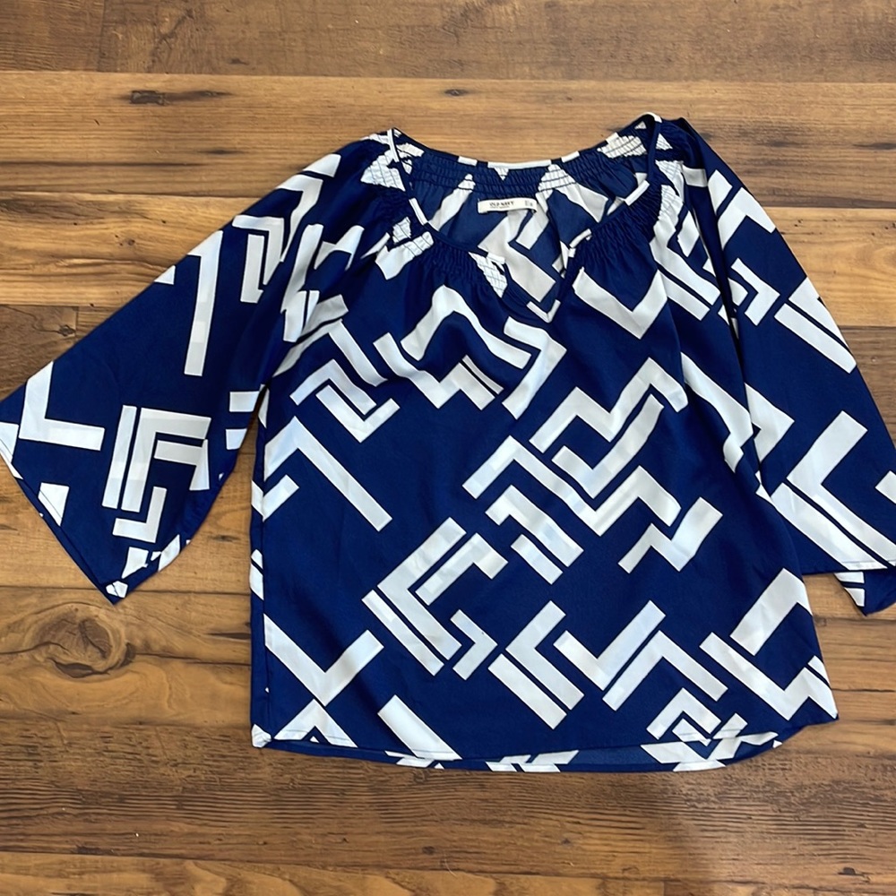 Old navy blouse